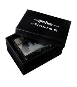 Warner Bros Hogwarts School Of Witchcraft And Wizardry Glass Paperweight