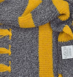 Warner Bros Vintage Hufflepuff Scarf