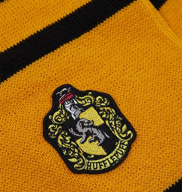 Warner Bros Hufflepuff Knitted Crest Scarf
